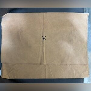 LV flap dust bag